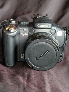 Canon PowerShot S5 IS 8.0 Mega Pixels Digital Camera